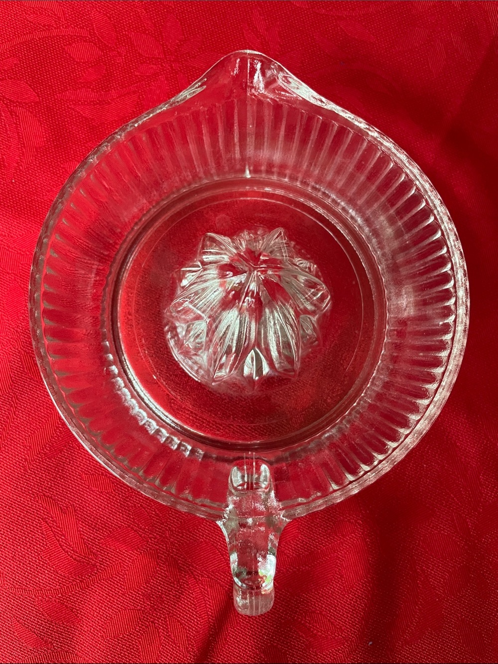 Anchor Hocking Clear Glass Citrus Press with Pour Spout